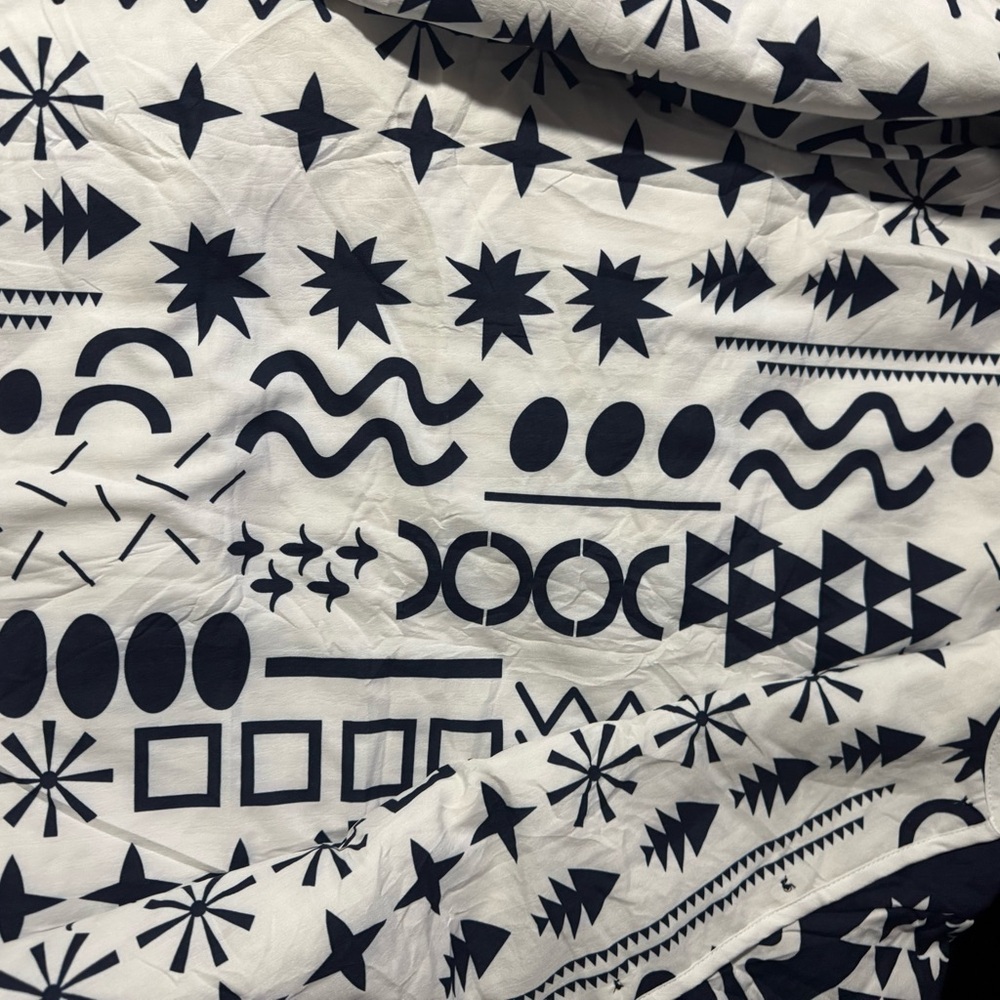 Geometric Patterned Jacket - Picture 5 of 5